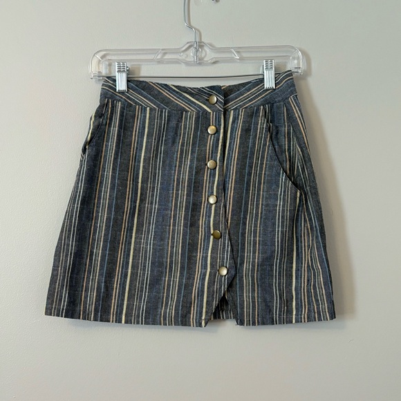 Striped Button-Front Mini Skirt - Picture 2 of 4